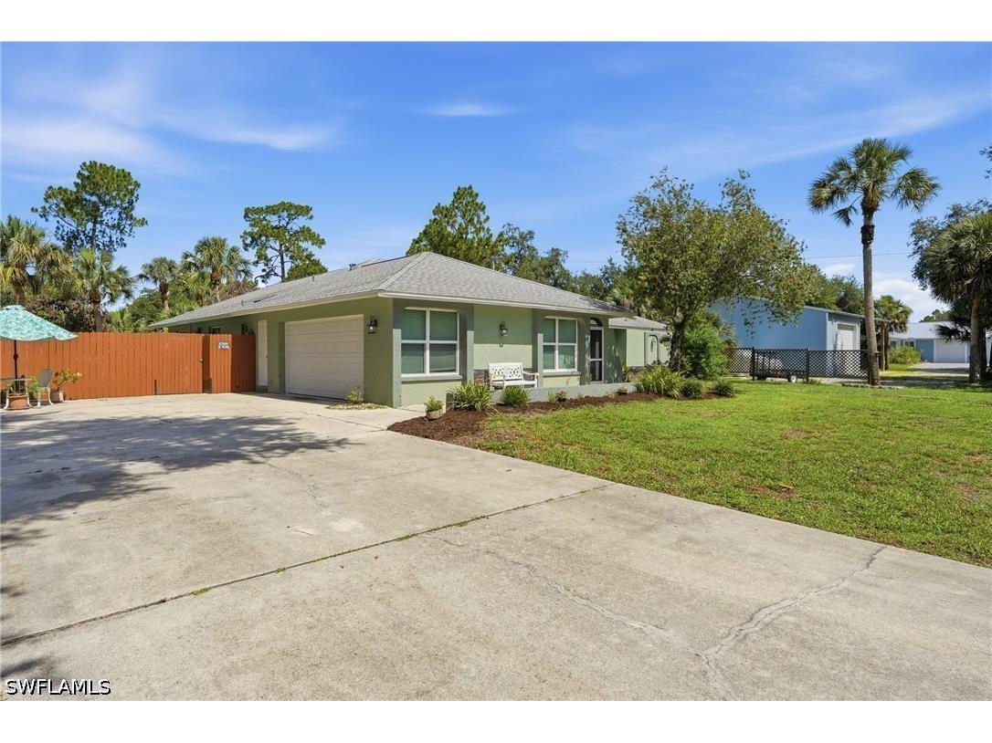 505 Thompson Avenue Lehigh Acres FL 33972 226024536 image2
