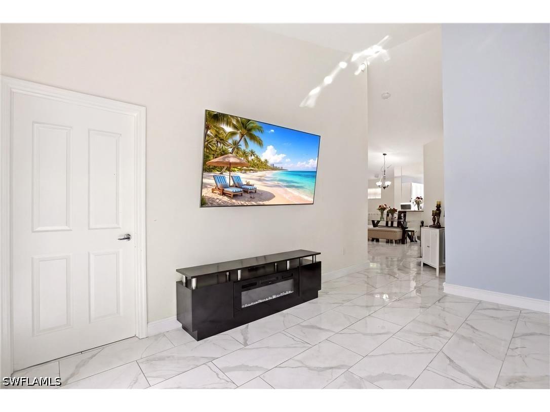 505 Windsor Square #201 Naples FL 34104 226019303 image7