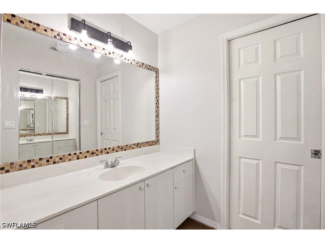 505 Windsor Square #201 Naples FL 34104 226019303 image9