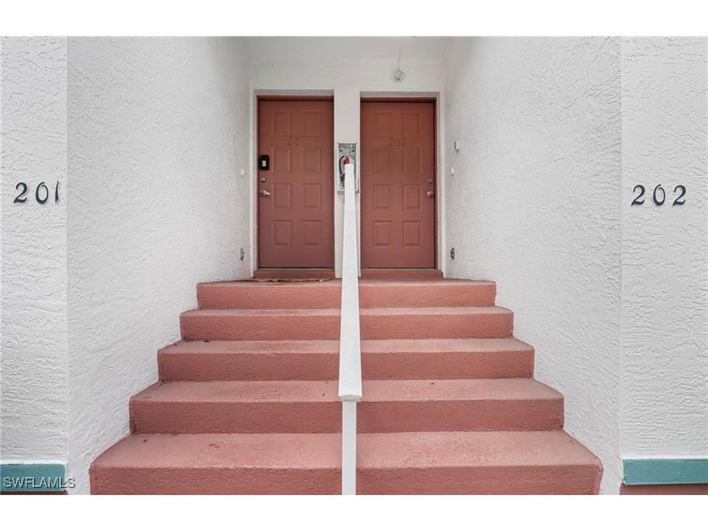 505 Windsor Square #6-202 Naples FL 34104 225078973 image4