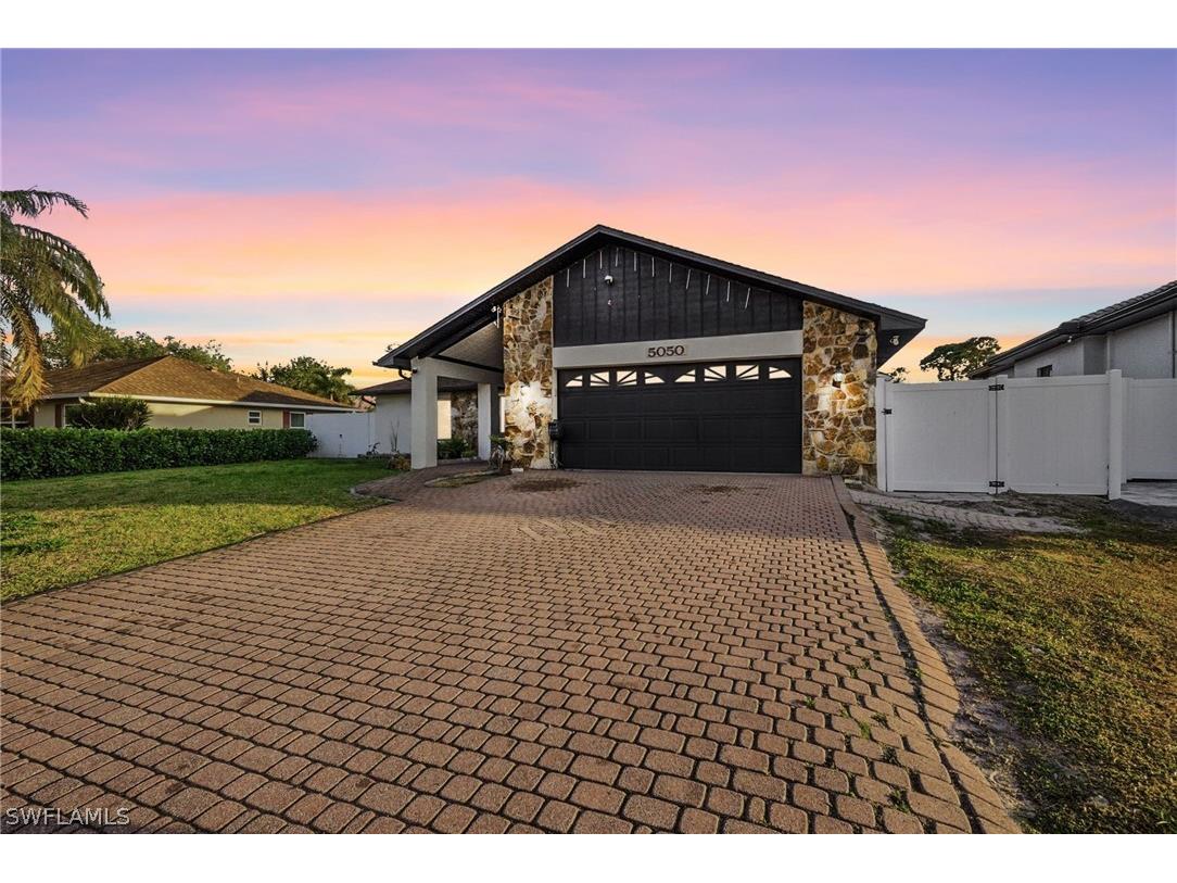 5050 32nd Avenue SW Naples FL 34116 226008370 image1
