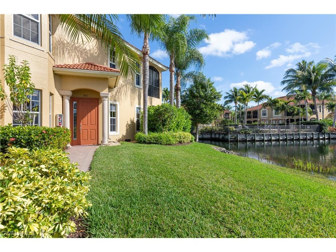 5050 Blauvelt Way #8-102 Naples FL 34105 223033105 image1