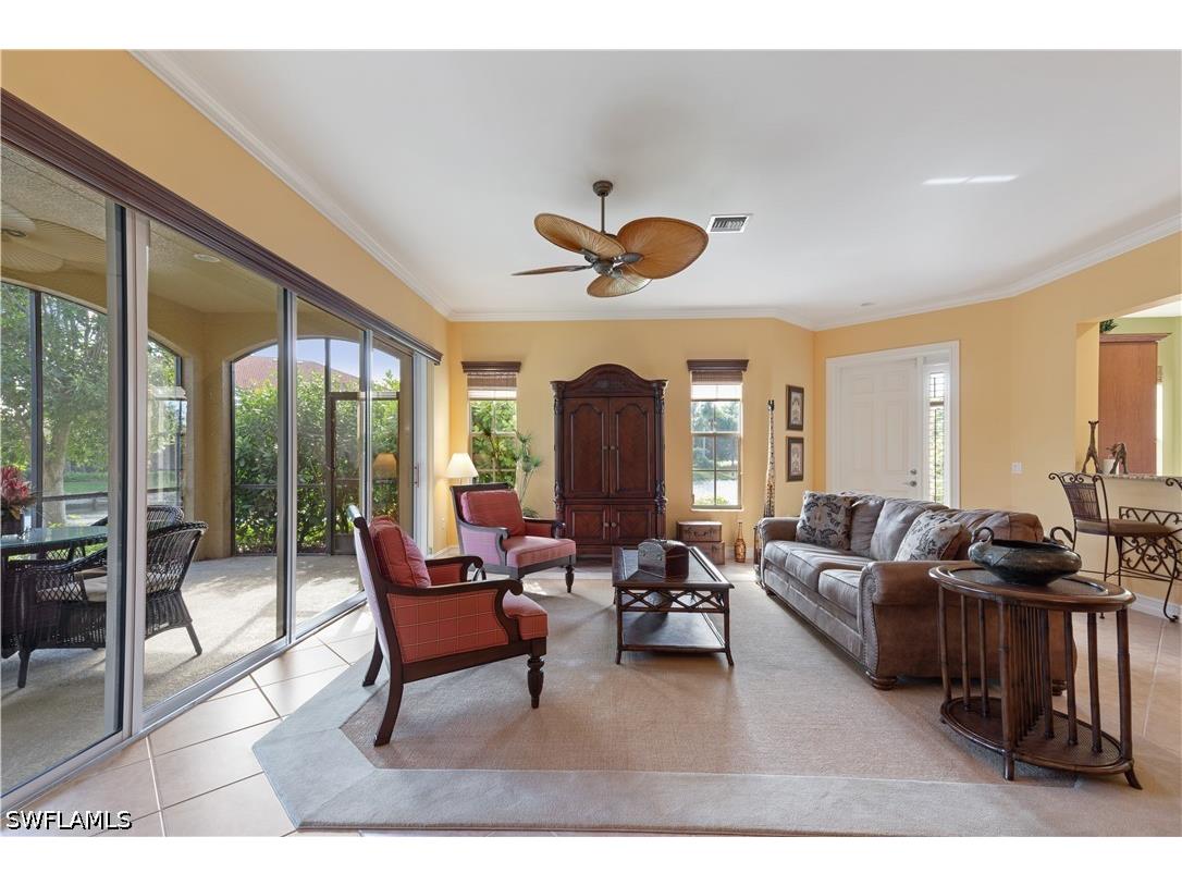 5050 Blauvelt Way #8-102 Naples FL 34105 226018146 image2