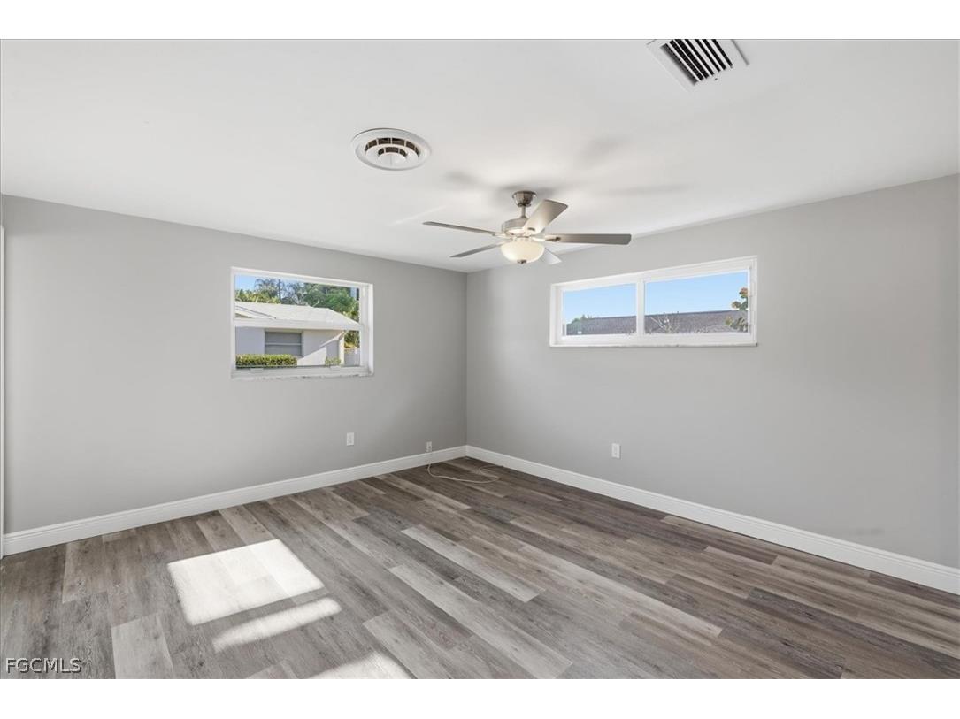 5051 Fairfield Drive Fort Myers FL 33919 2026010792 image14