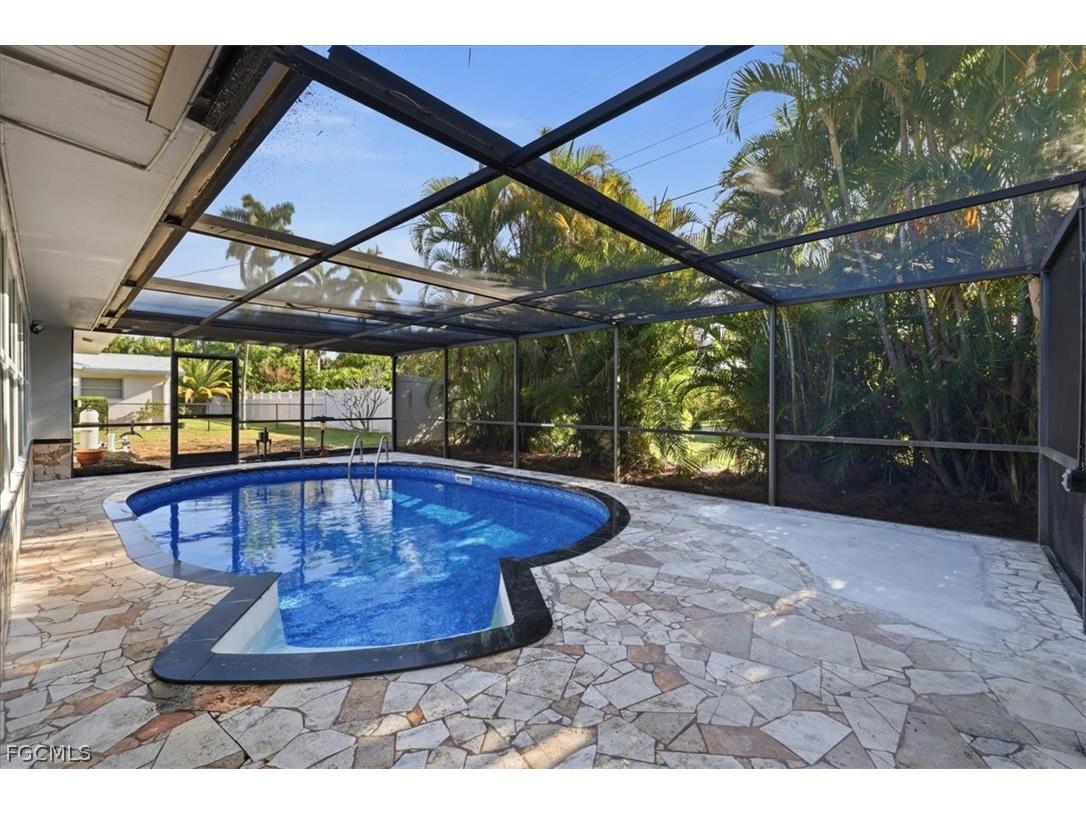 5051 Fairfield Drive Fort Myers FL 33919 2026010792 image30