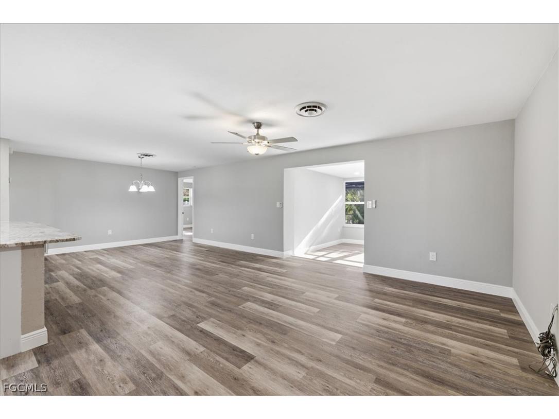5051 Fairfield Drive Fort Myers FL 33919 2026010792 image4