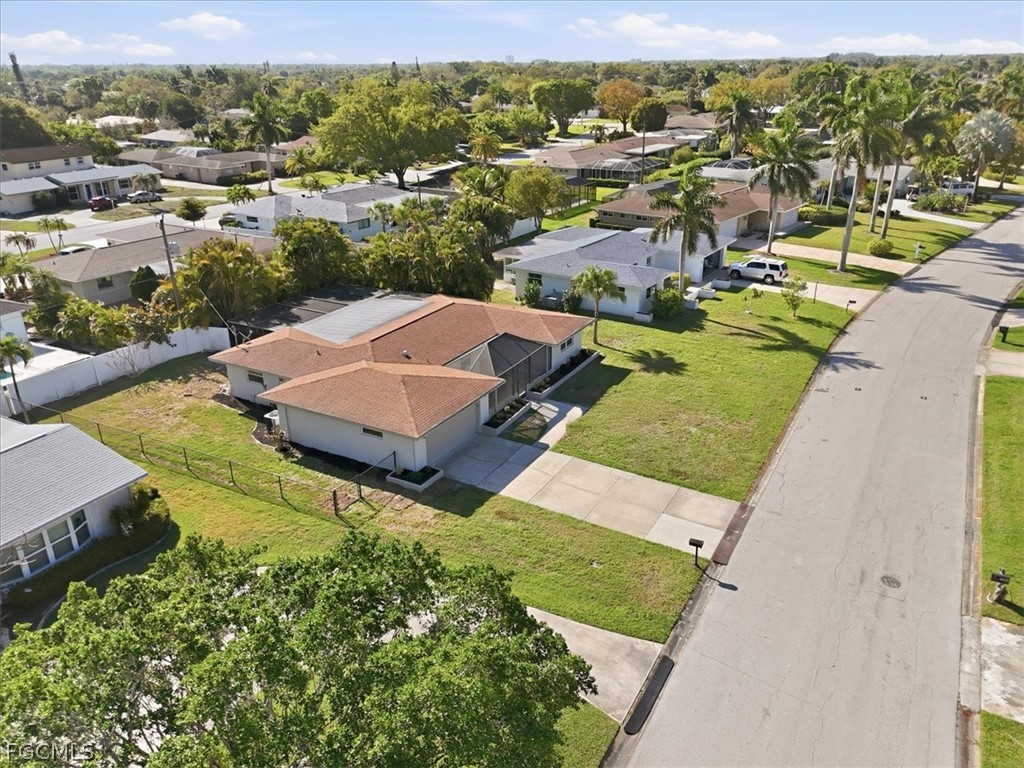 5051 Fairfield Drive Fort Myers FL 33919 2026010792 image43