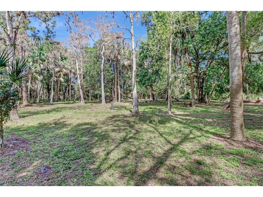 5051 Green Boulevard Naples FL 34116 225080472 image17