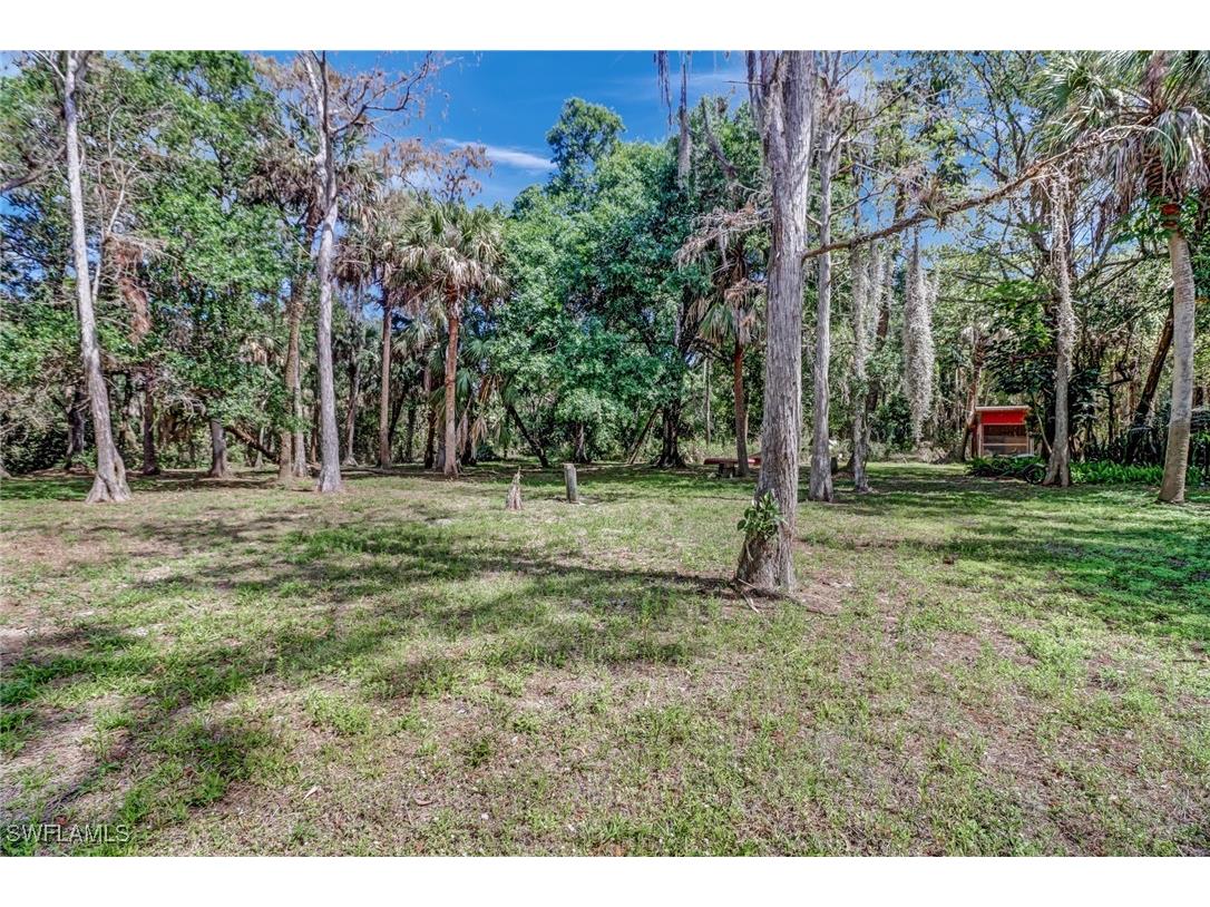 5051 Green Boulevard Naples FL 34116 225080472 image18