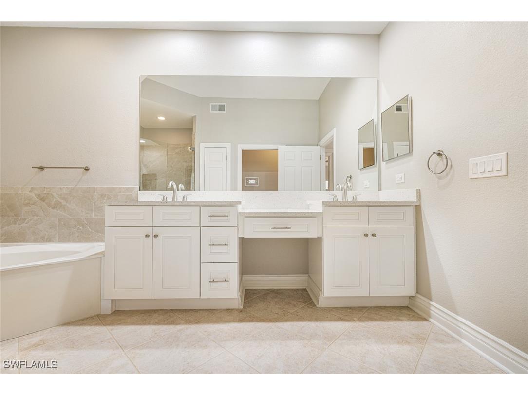 5051 Indigo Bay Boulevard #102 Estero FL 33928 225072035 image17