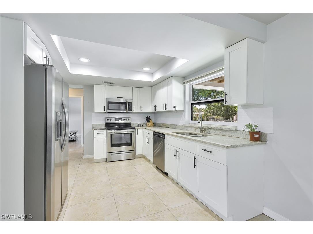 5054 Westminster Drive Fort Myers FL 33919 223024492 image1