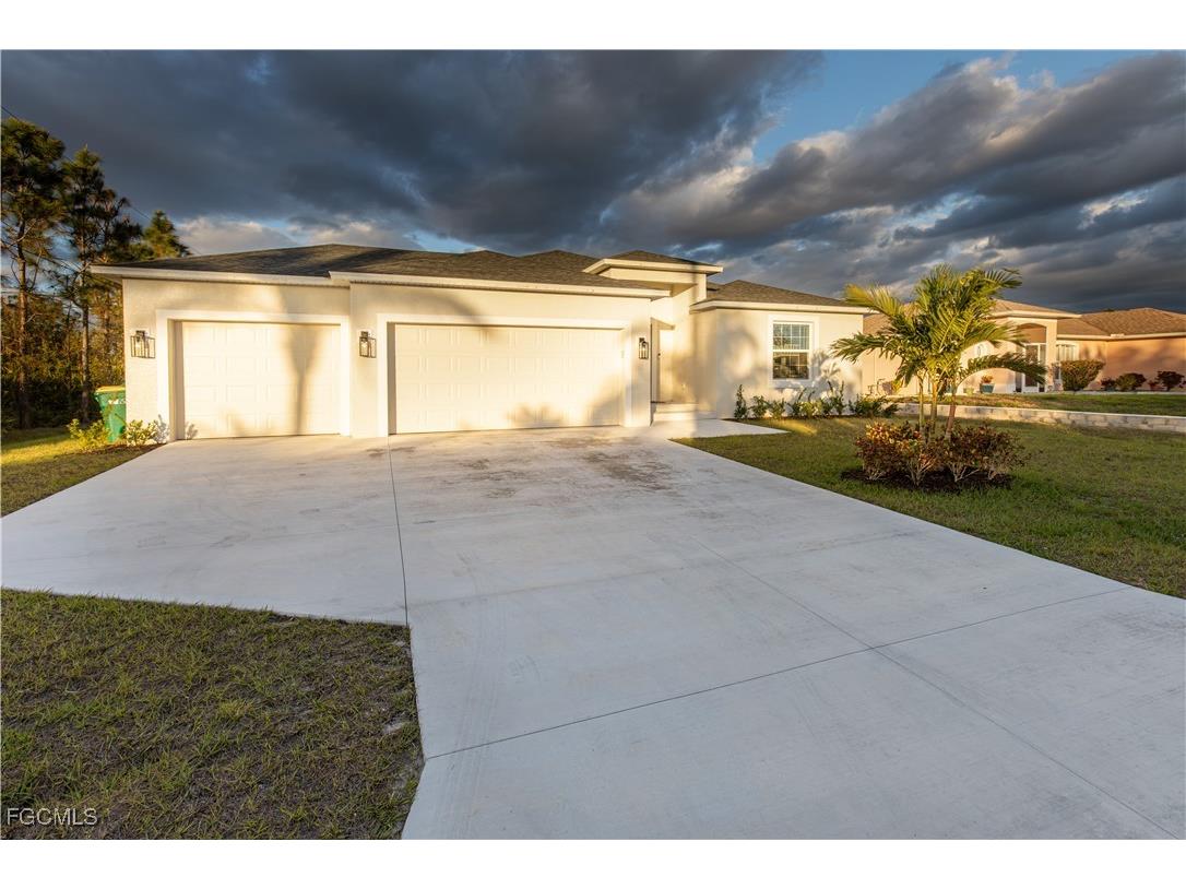 5056 Montego Lane Port Charlotte FL 33981 2025012645 image1