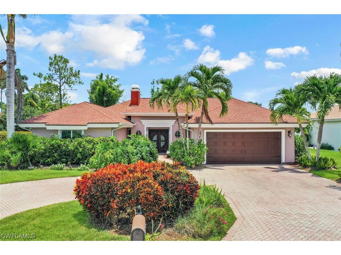 5057 Berkeley Drive Naples FL 34112 223043990 image1