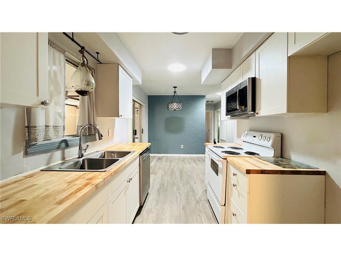5059 Billys Creek Drive Fort Myers FL 33905 224104922 image1