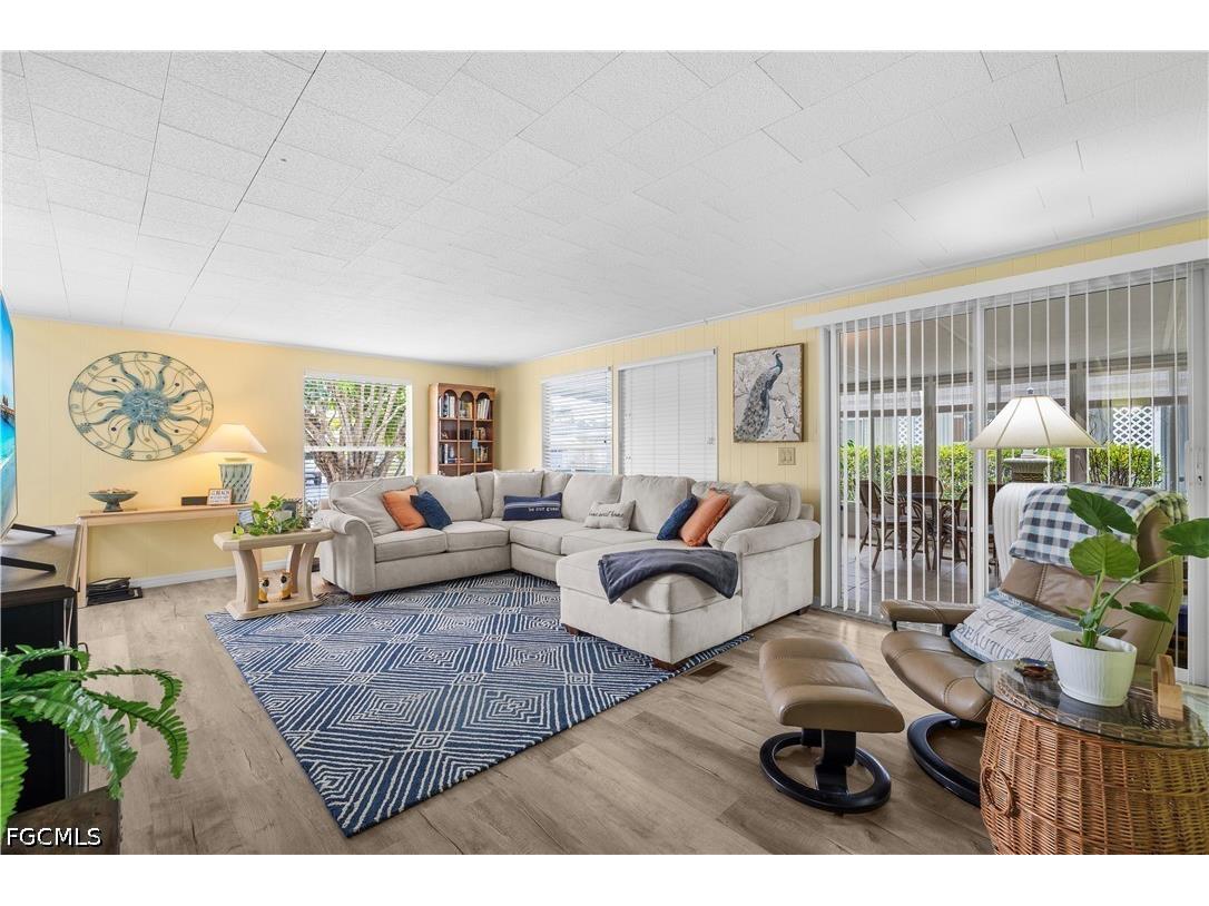 506 Blossom Court North Fort Myers FL 33917 2026018629 image5