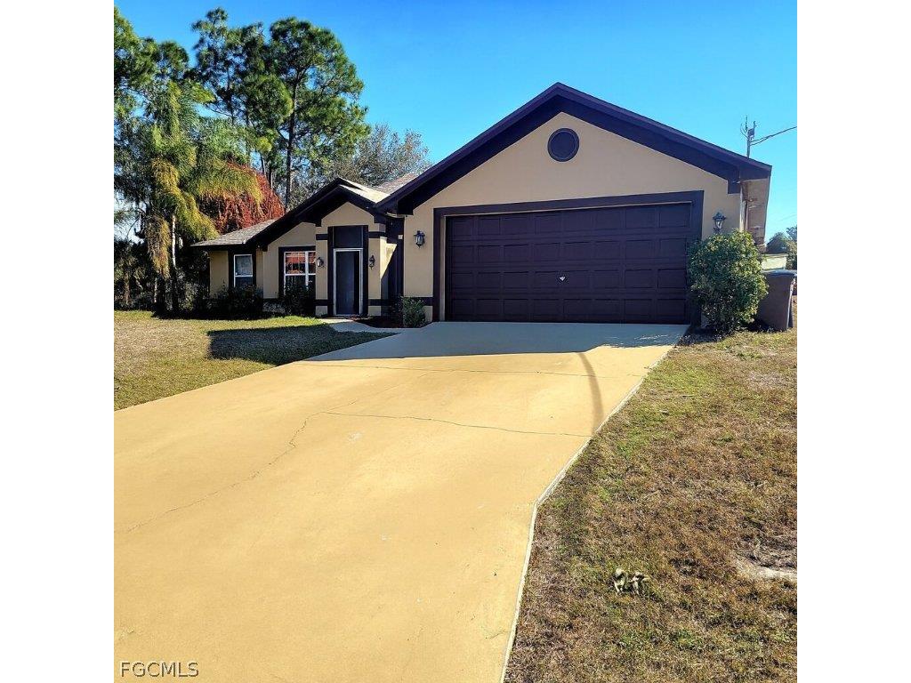 506 Desoto Avenue Lehigh Acres FL 33972 2026009688 image2