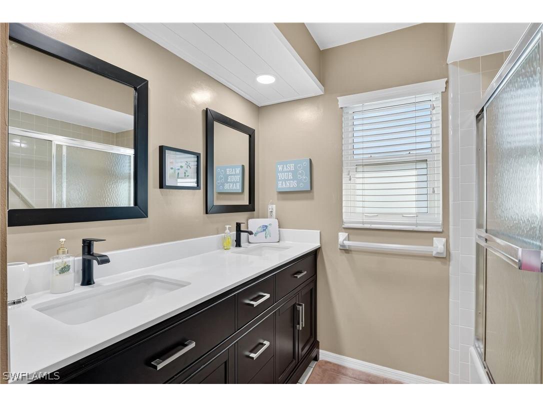 5060 Coldstream Lane Naples FL 34104 226008159 image26