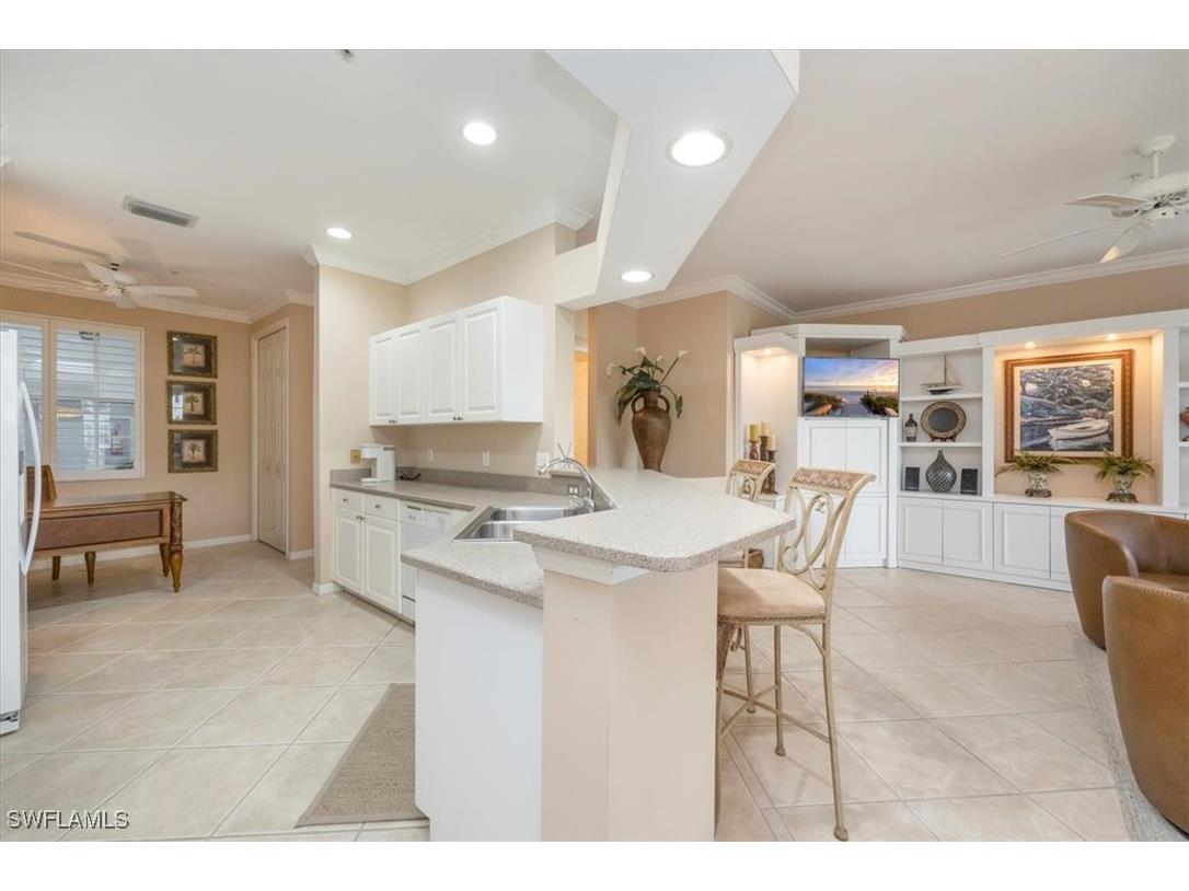 5060 Yacht Harbor Circle #102 Naples FL 34112 225065487 image12