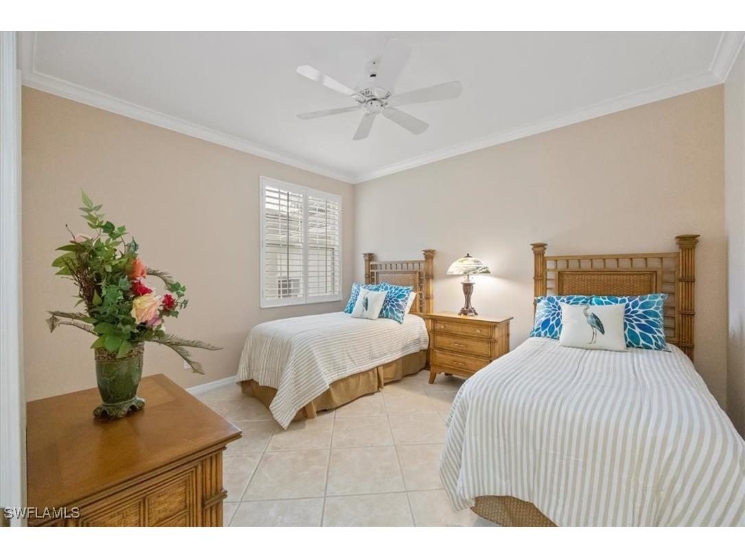 5060 Yacht Harbor Circle #102 Naples FL 34112 225065487 image22