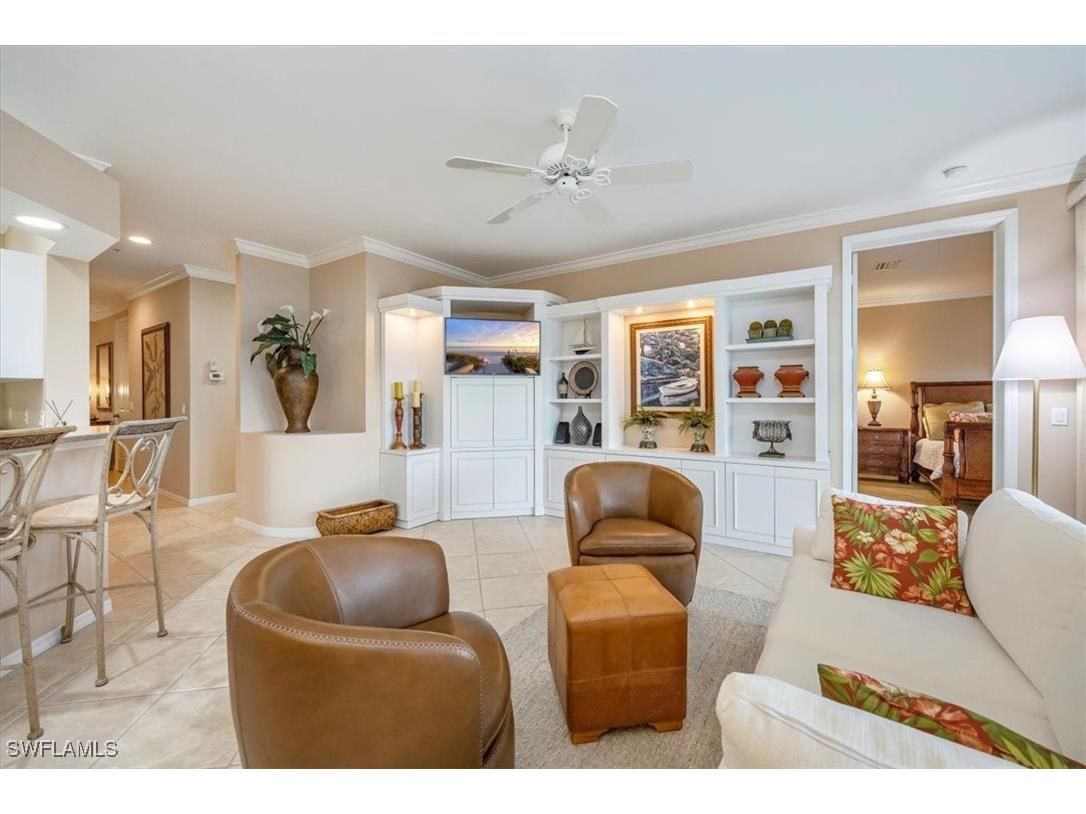 5060 Yacht Harbor Circle #102 Naples FL 34112 225065487 image6