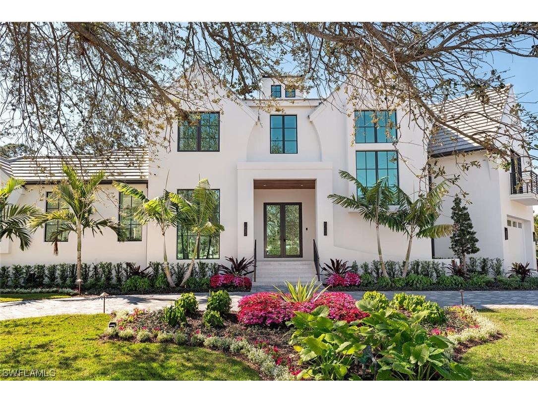 5063 Sand Dollar Lane Naples FL 34103 224004501 image1