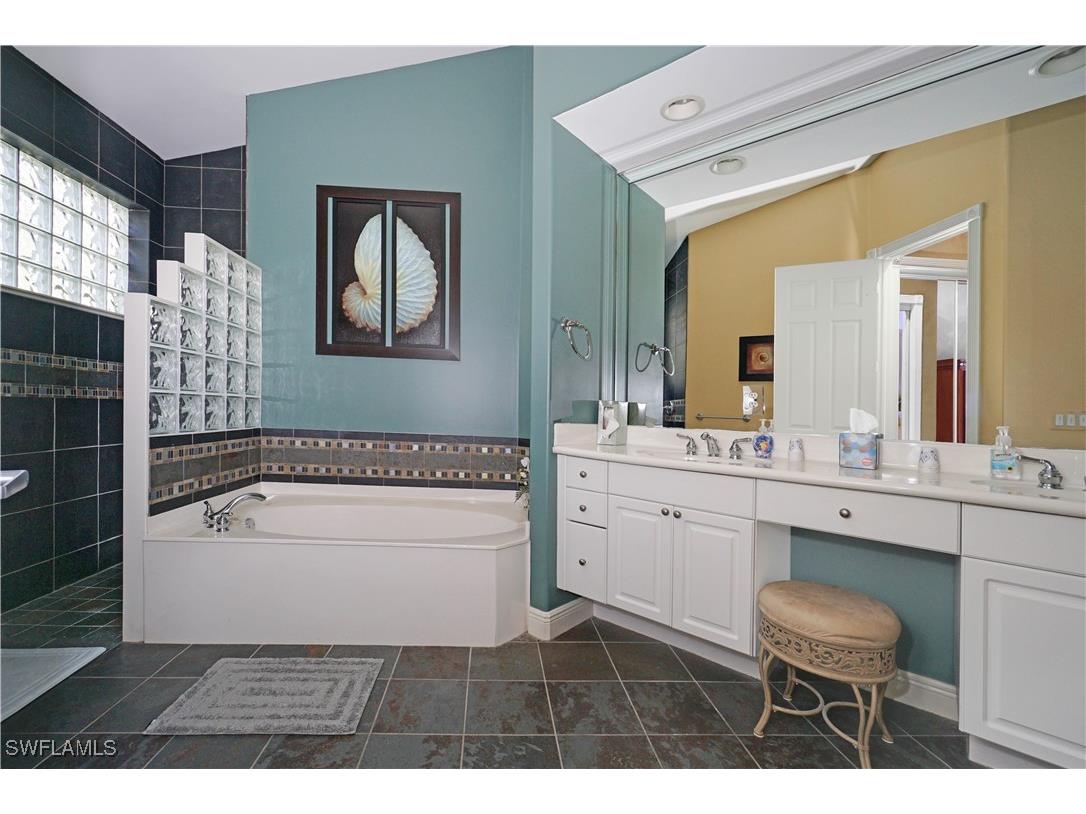 5065 Kensington High Street Naples FL 34105 226005529 image9