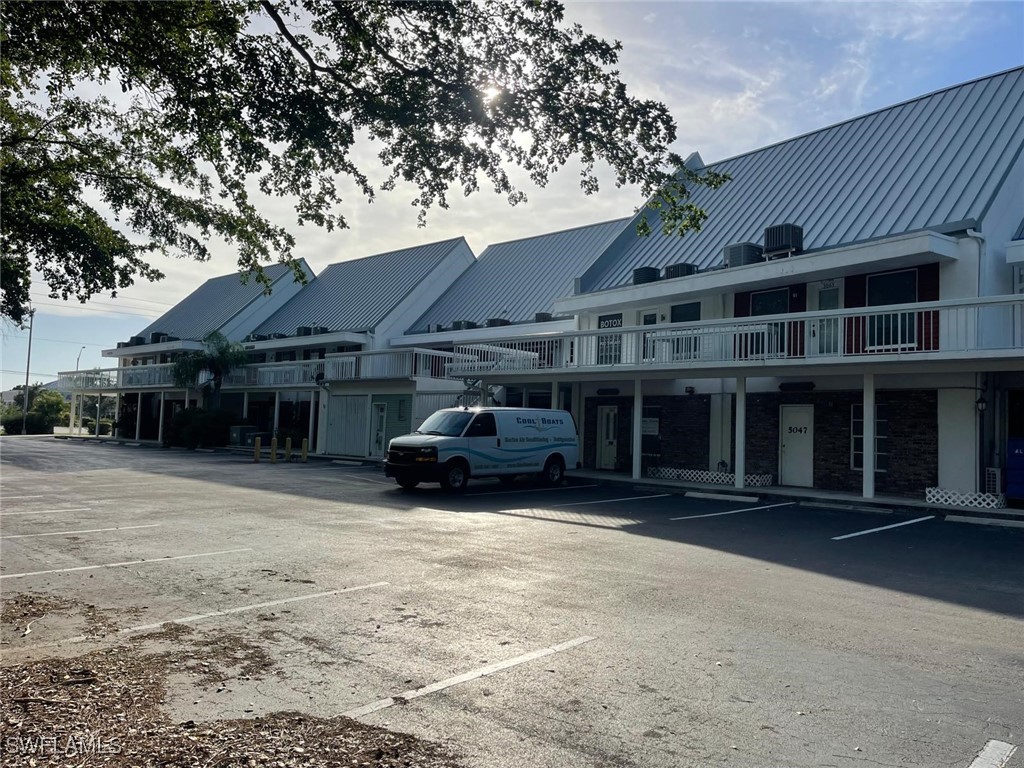 5065 Tamiami Trail E #D4 Naples FL 34113 224066985 image4