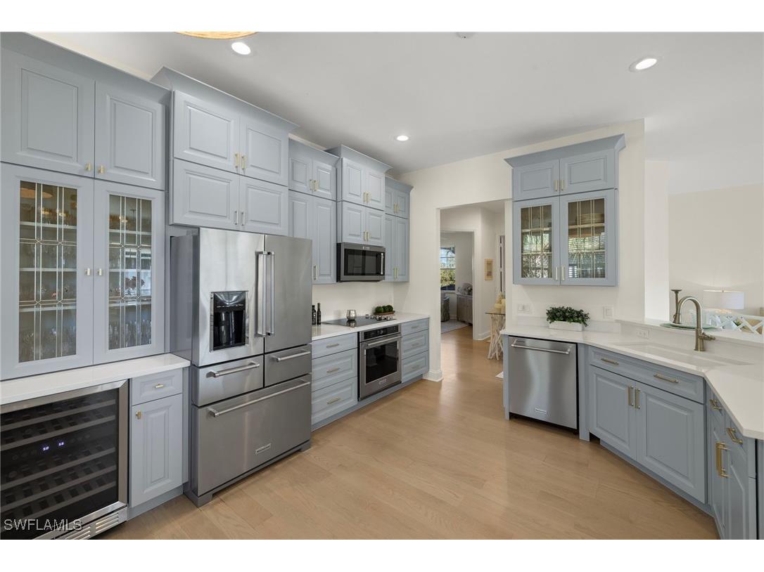 5065 Yacht Harbor Drive #203 Naples FL 34112 225068610 image1