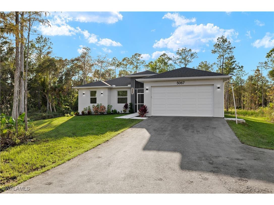 5067 Everglades Boulevard N Naples FL 34120 224086193 image1