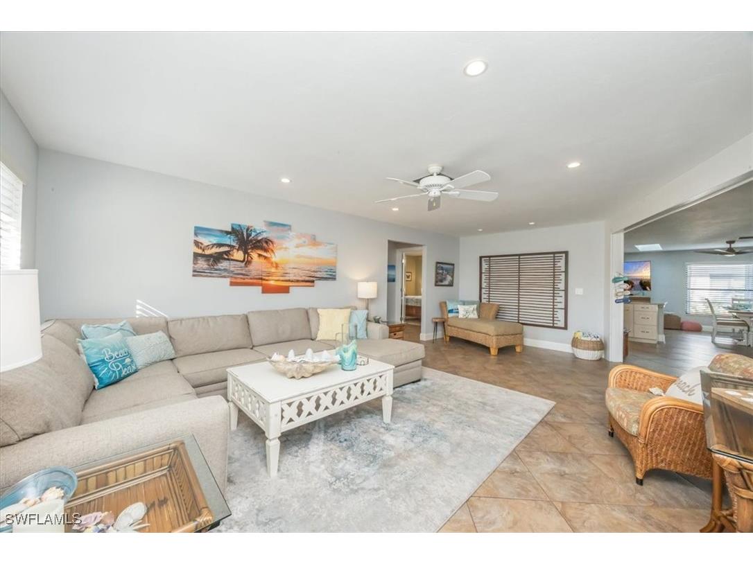 507 99th Avenue N Naples FL 34108 226004055 image4