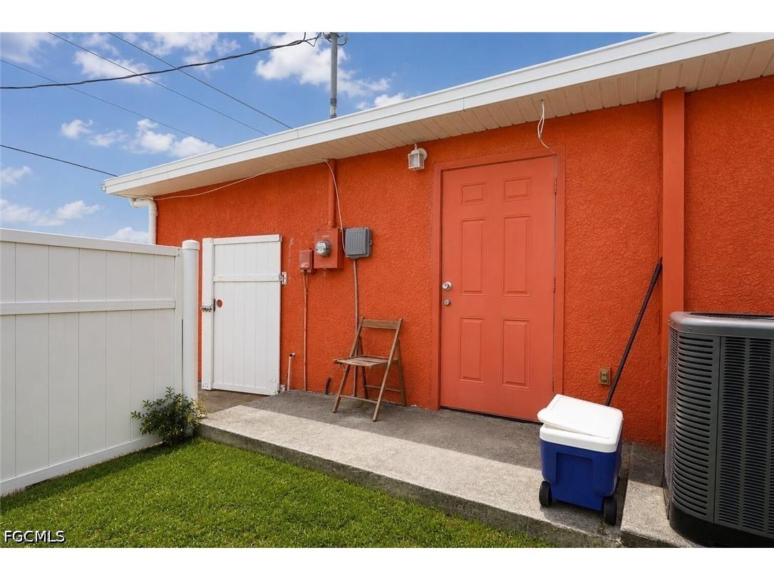 507 Diplomat Parkway E Cape Coral FL 33909 2026024739 image26