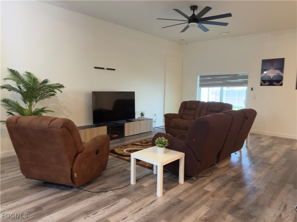 507 NW 1st Terrace Cape Coral FL 33993 2025005588 image7