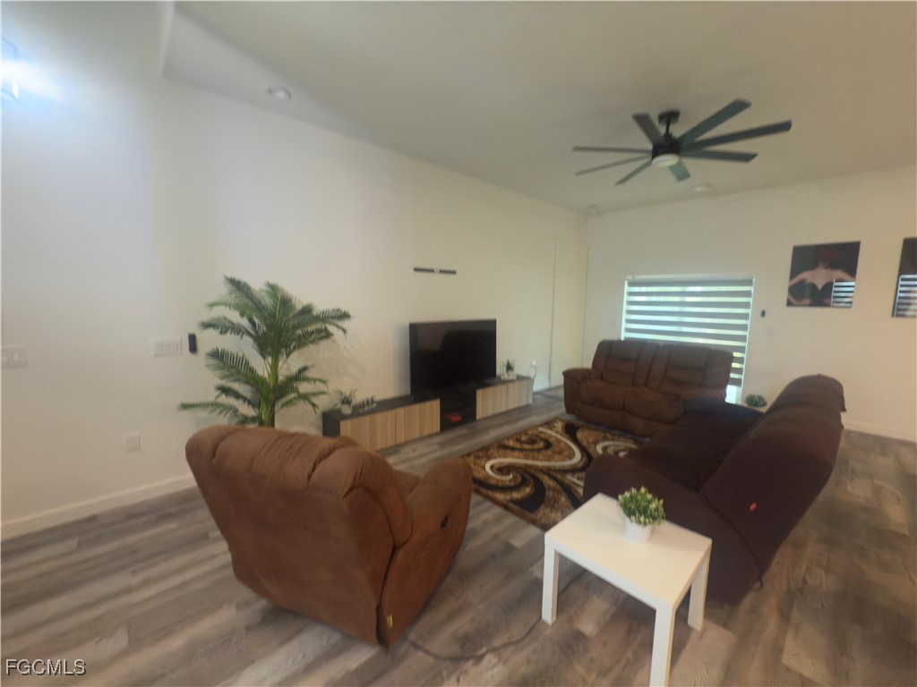 507 NW 1st Terrace Cape Coral FL 33993 2025005588 image9