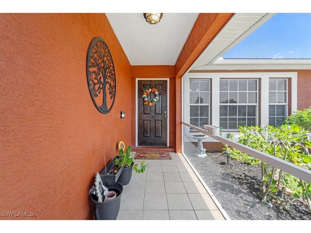 507 SE 8th Terrace Cape Coral FL 33990 225042623 image4