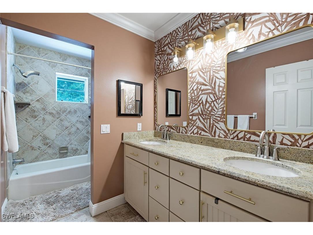 5070 Palmetto Woods Drive Naples FL 34119 225073965 image18