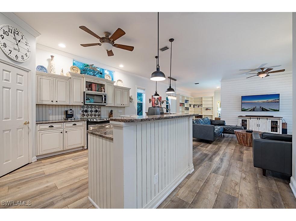 5070 Palmetto Woods Drive Naples FL 34119 225073965 image4