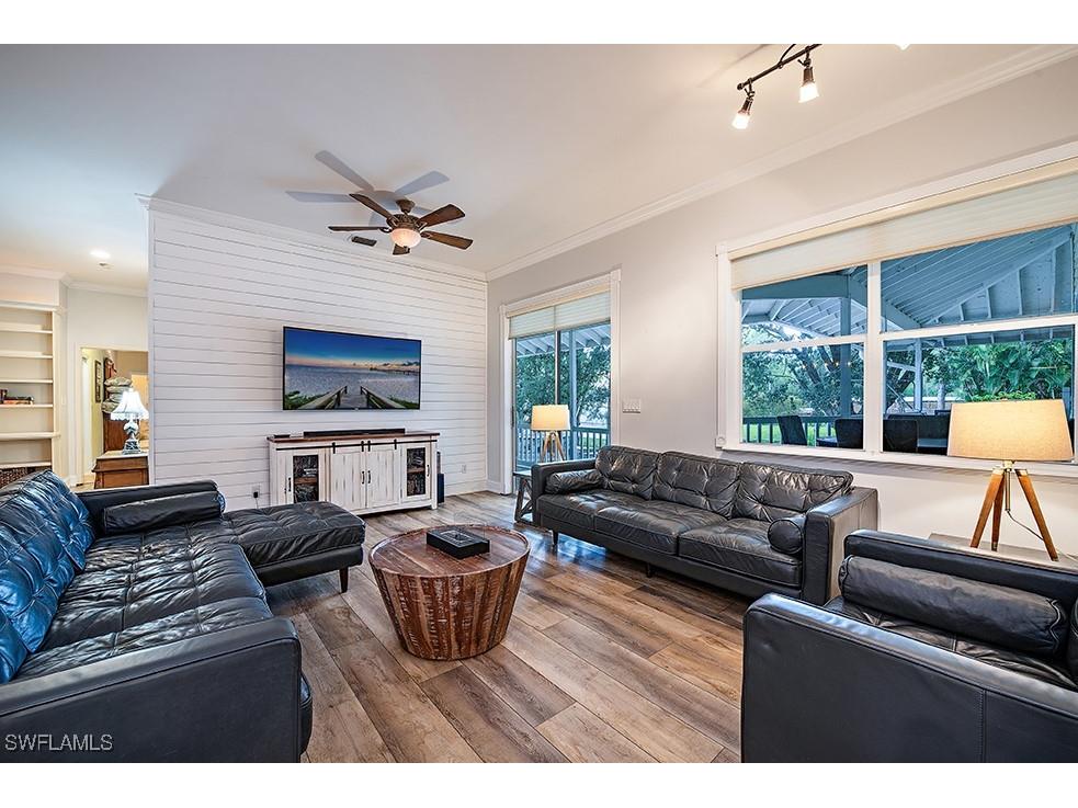 5070 Palmetto Woods Drive Naples FL 34119 225073965 image7