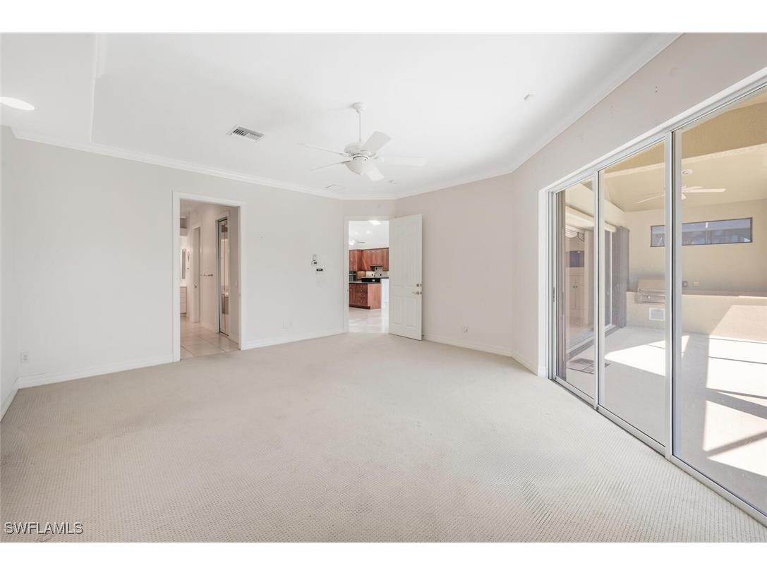 5072 Kensington High Street Naples FL 34105 225063806 image17