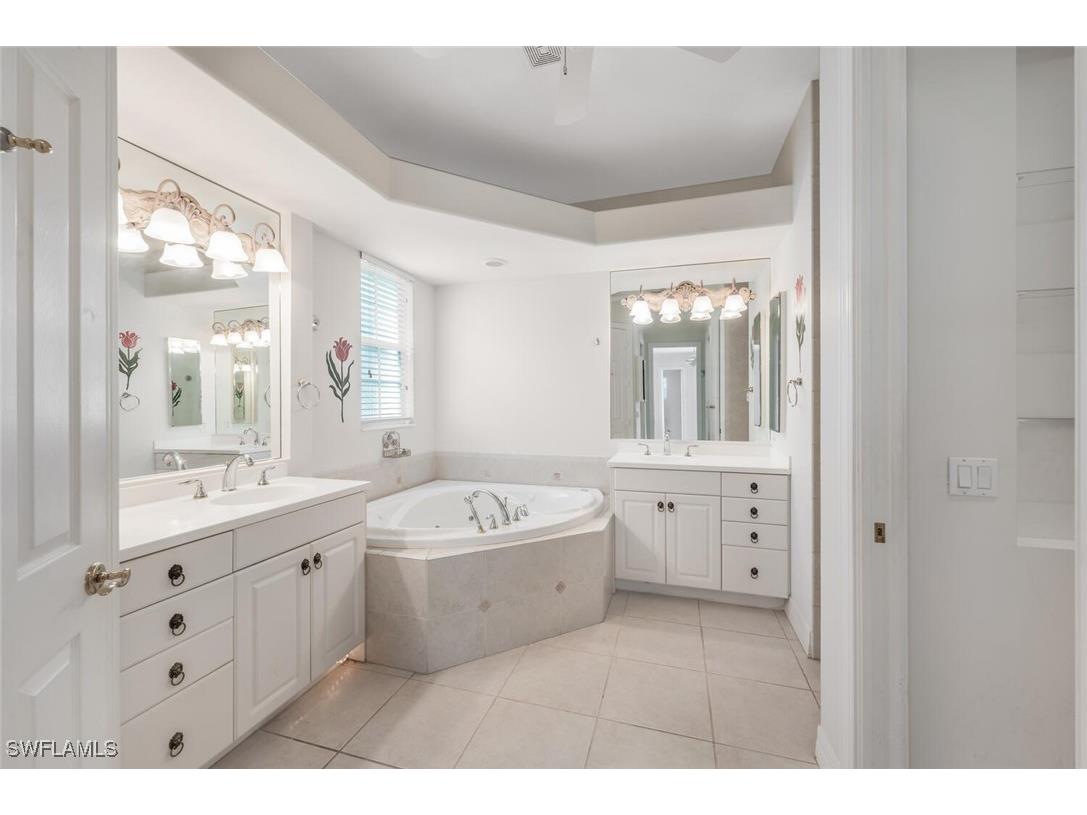 5072 Kensington High Street Naples FL 34105 225063806 image19