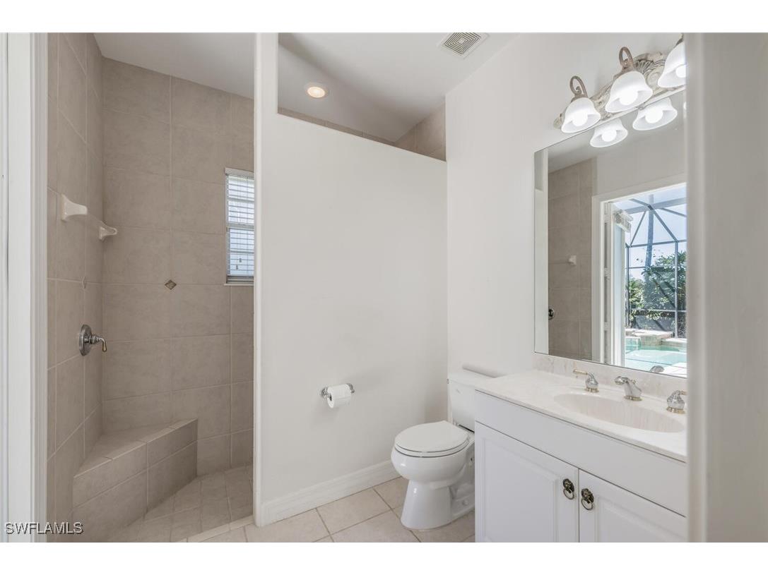 5072 Kensington High Street Naples FL 34105 225063806 image44