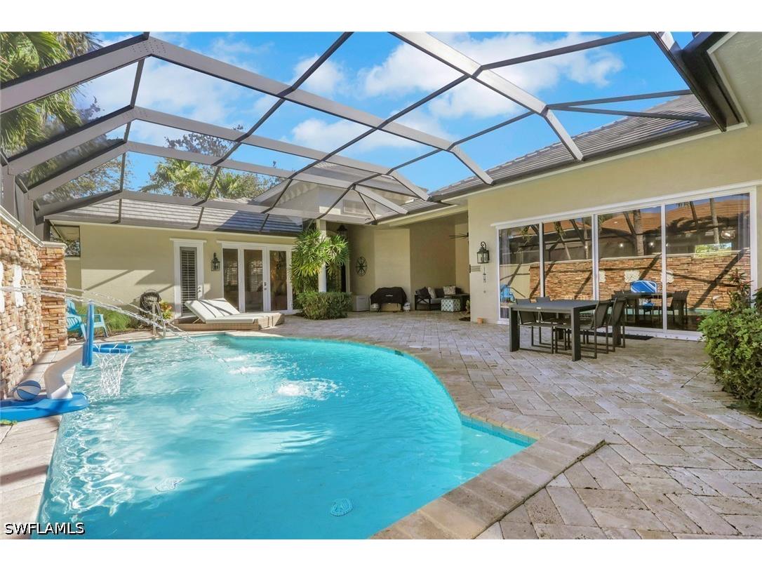 5074 Rustic Oaks Circle Naples FL 34105 226017154 image1