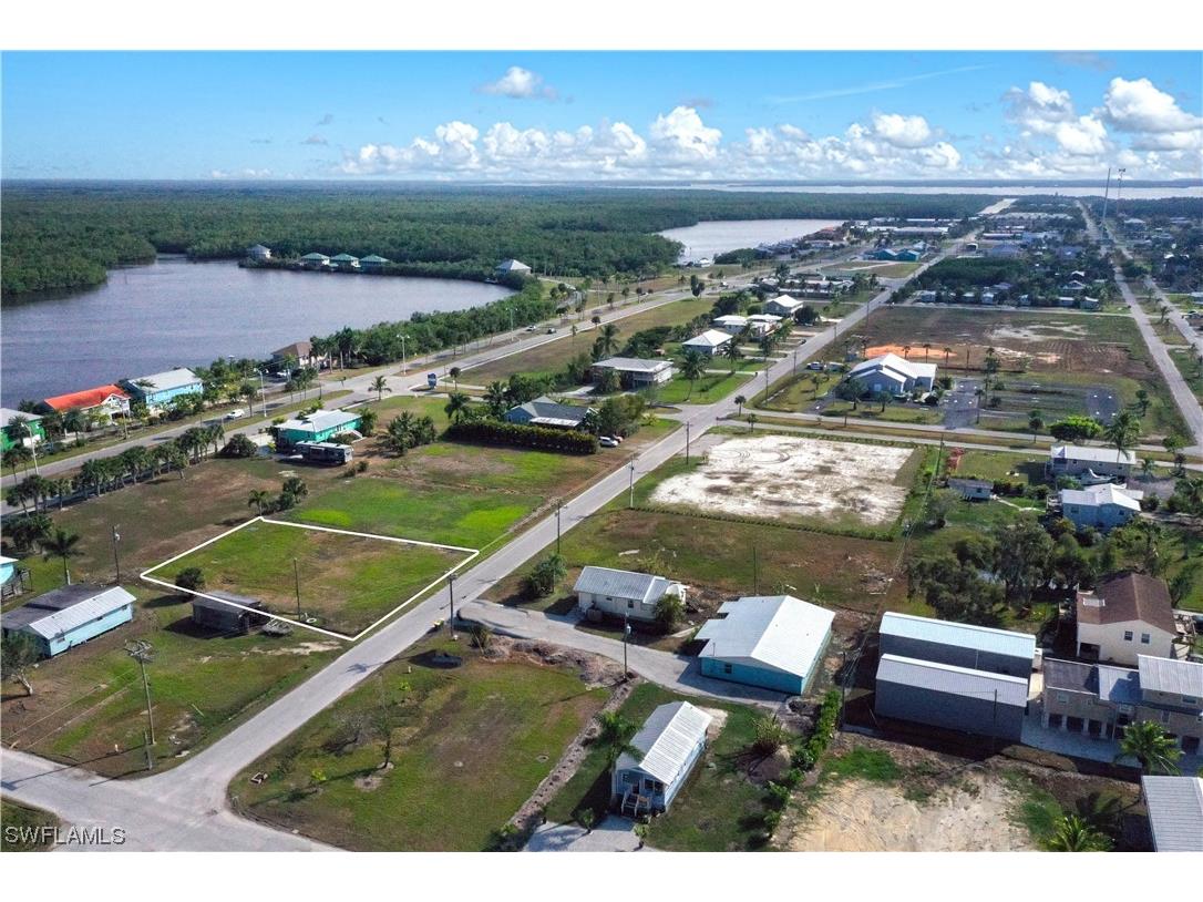508 Buckner Avenue N Everglades City FL 34139 223088059 image1
