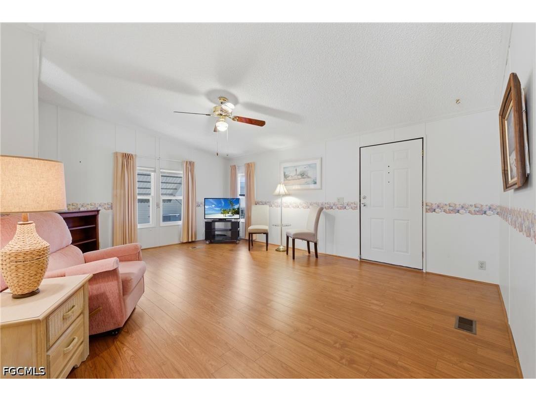 508 Pine Tree Court North Fort Myers FL 33917 2026014617 image8
