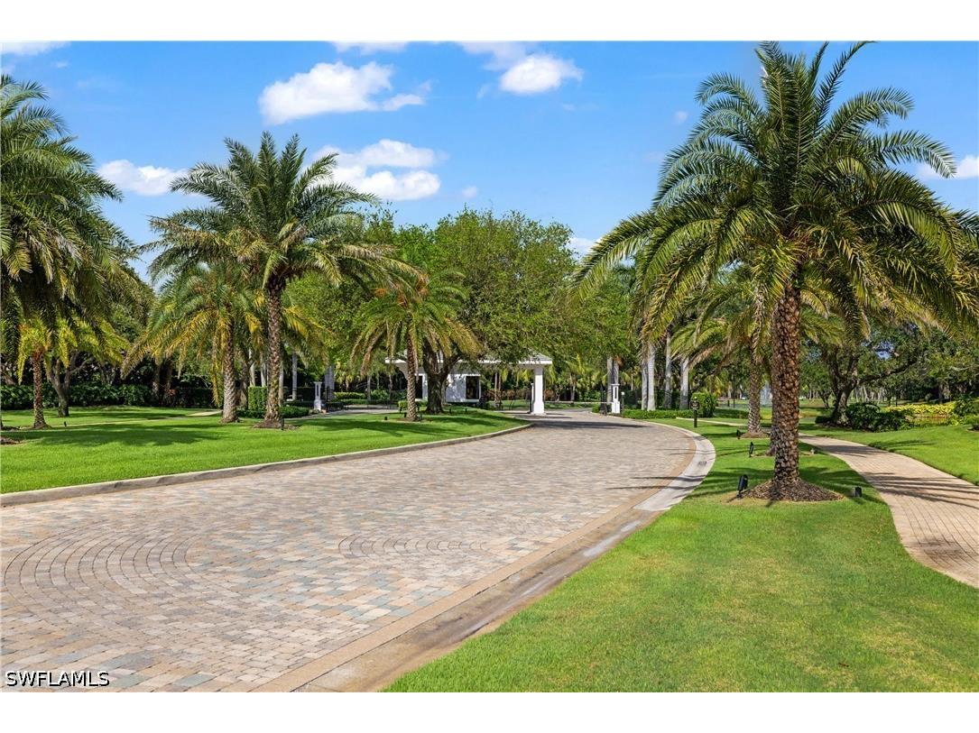 5080 Yacht Harbor Circle #101 Naples FL 34112 226014092 image35