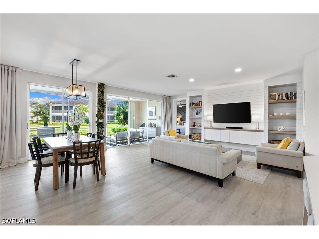 5080 Yacht Harbor Circle #101 Naples FL 34112 226014092 image4