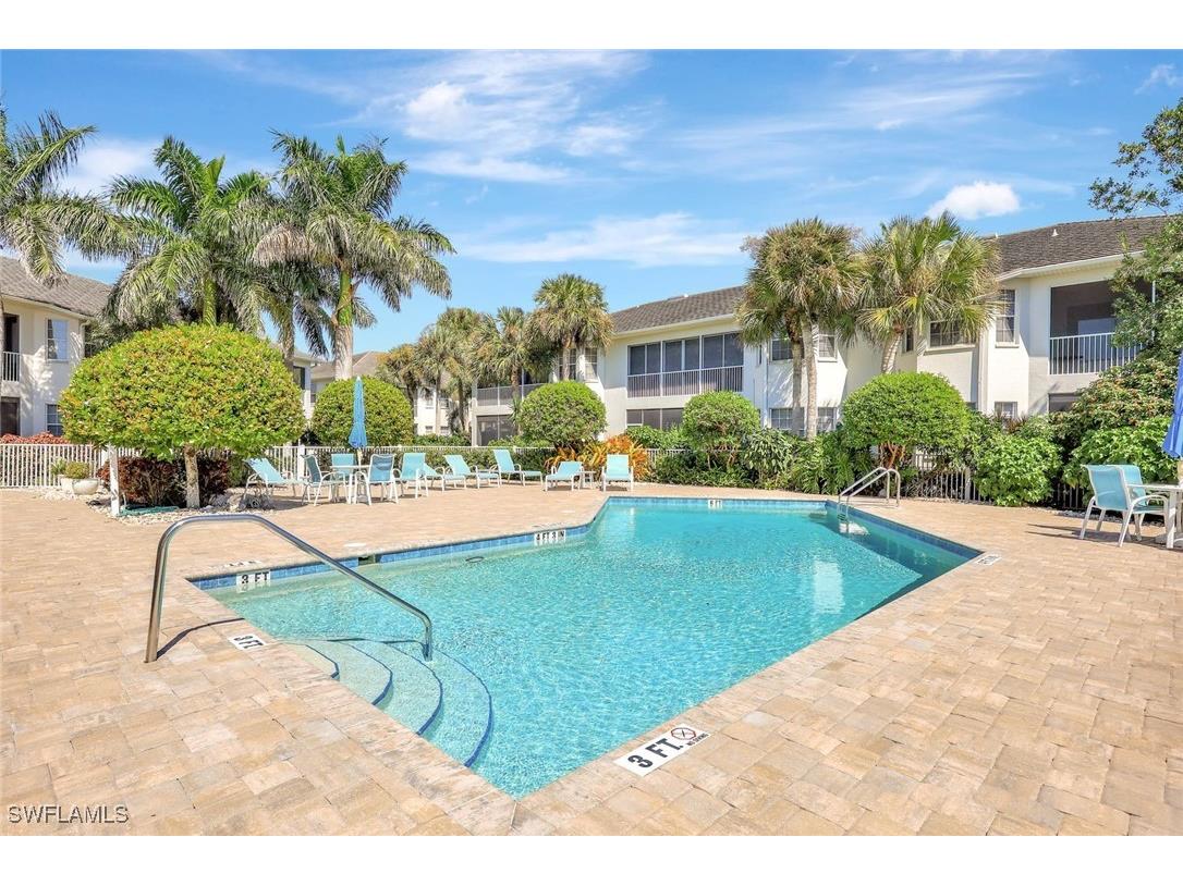 5080 Yacht Harbor Circle #103 Naples FL 34112 224098924 image21