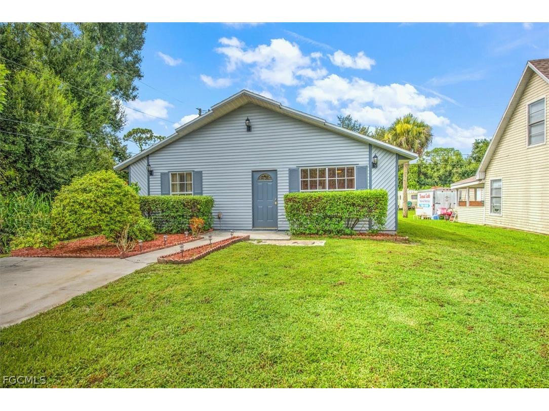 509 Capitol Street North Fort Myers FL 33903 2026008486 image2