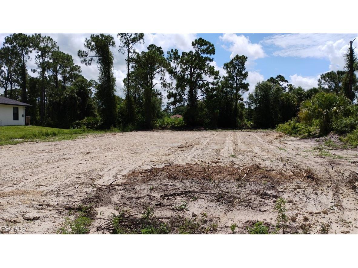 509 Columbus Boulevard S Lehigh Acres FL 33974 2025000301 image3