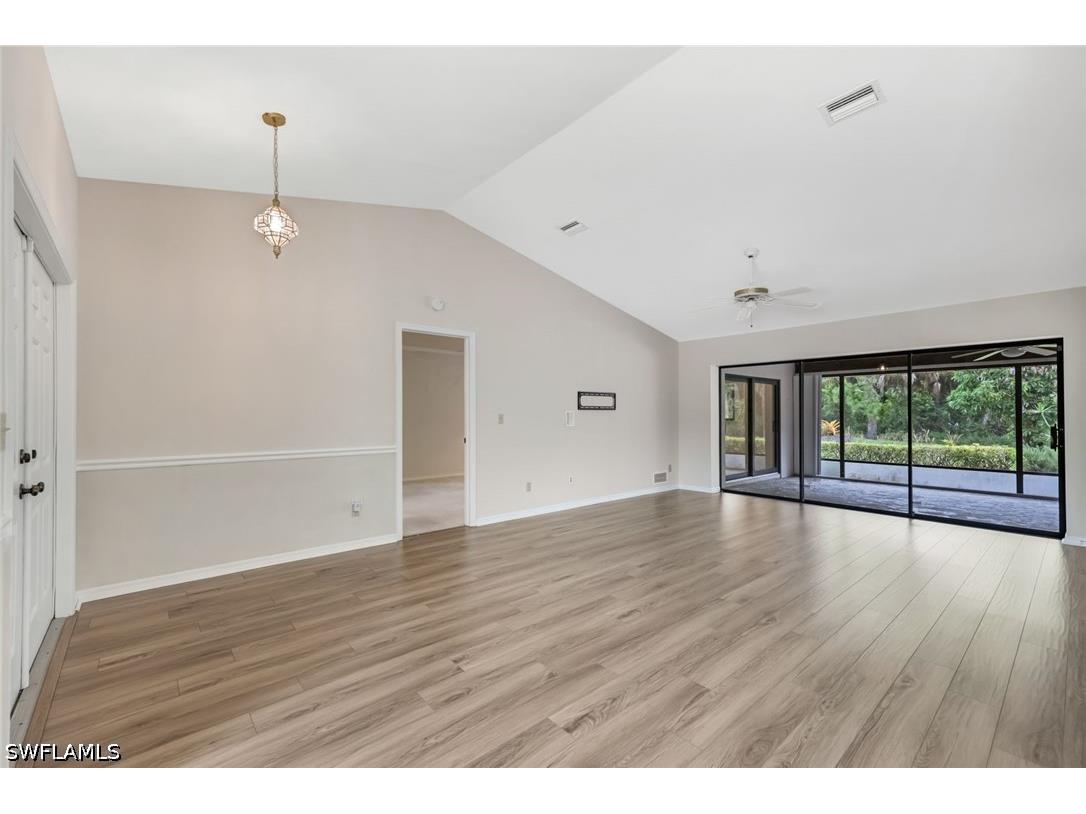 509 Cypress Way E Naples FL 34110 226021892 image10
