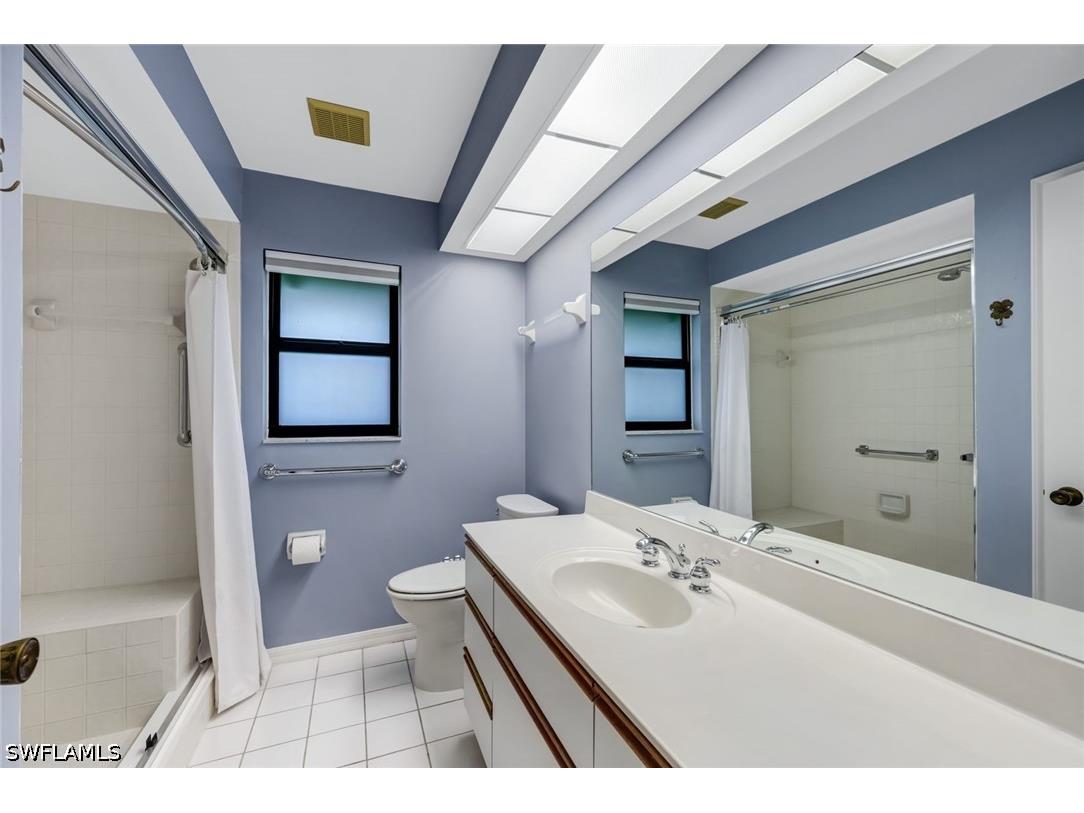 509 Cypress Way E Naples FL 34110 226021892 image25